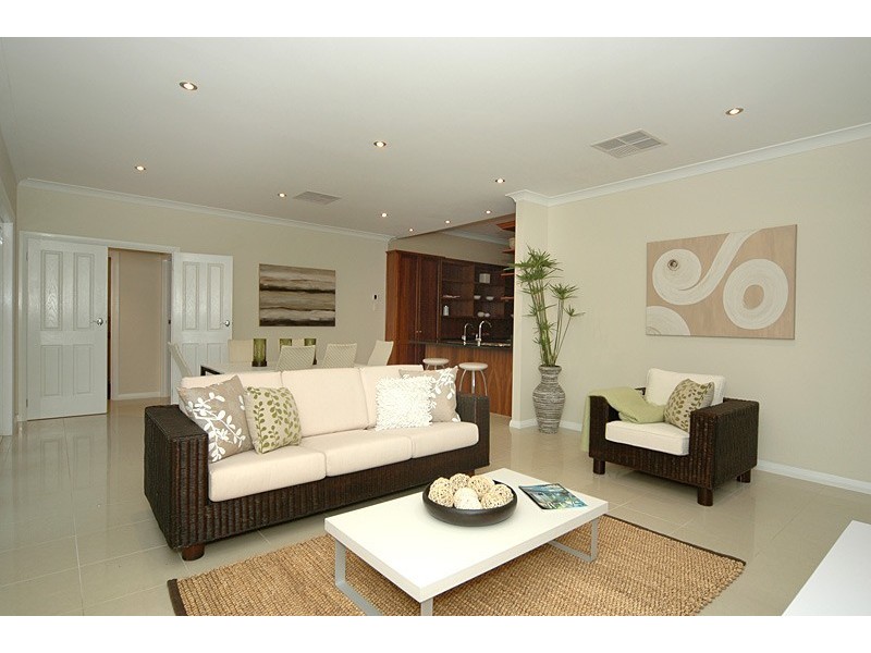 84 Avenue Road, Clarence Gardens SA 5039