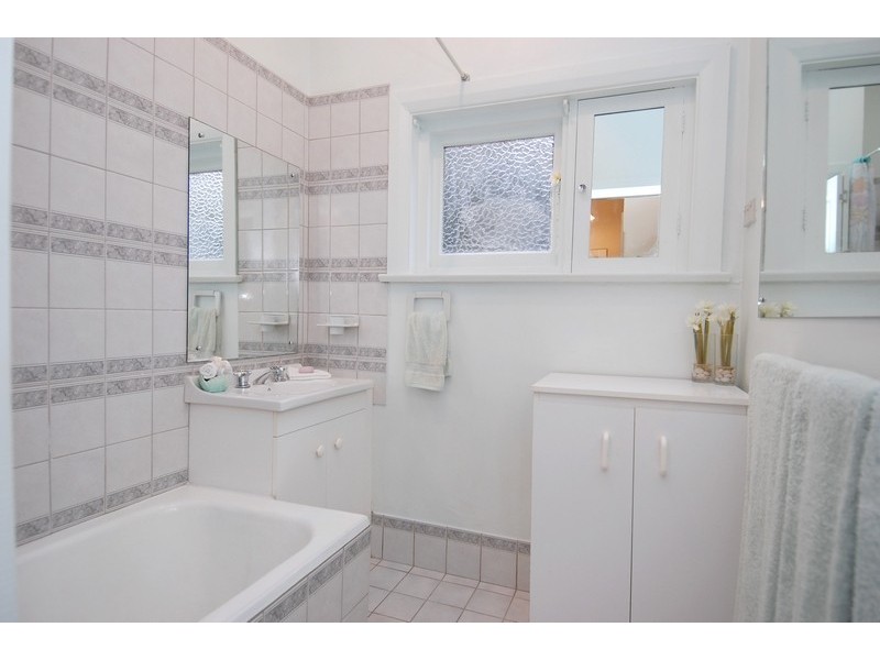35 Ackland Avenue, Clarence Gardens SA 5039
