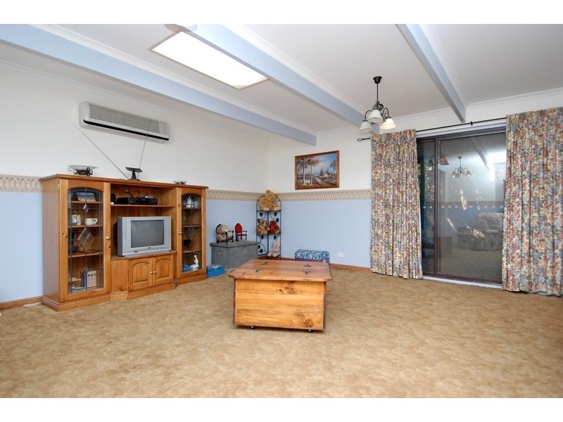 10 Vincent St, Christies Beach SA 5165