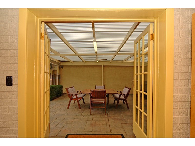 84 Narinna Avenue, Cumberland Park SA 5041