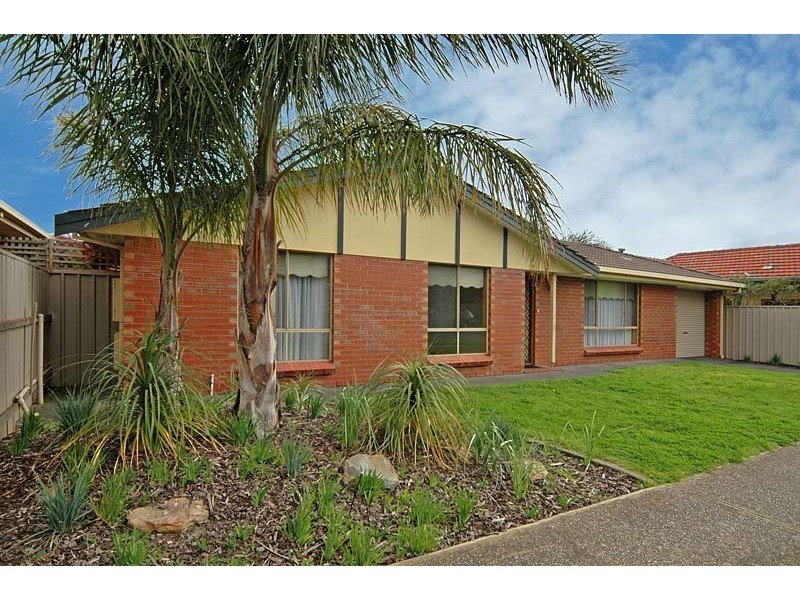2 WALKER AVENUE, Clovelly Park SA 5042