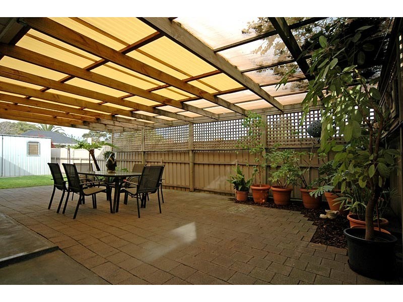 2 WALKER AVENUE, Clovelly Park SA 5042