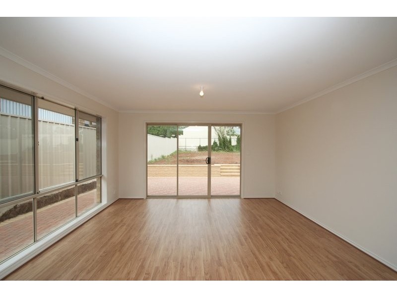 6 Russell Avenue, Seacombe Gardens SA 5047