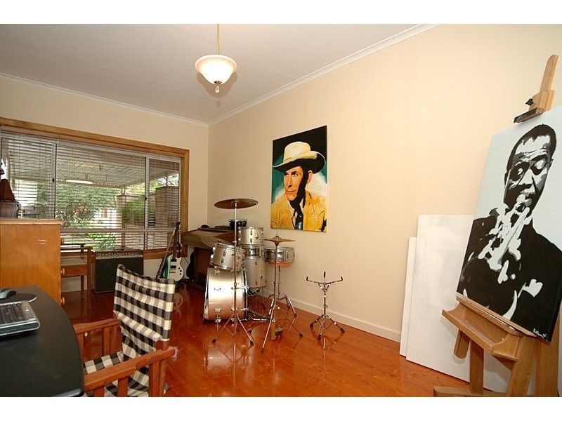 73 Narinna Avenue, Cumberland Park SA 5041