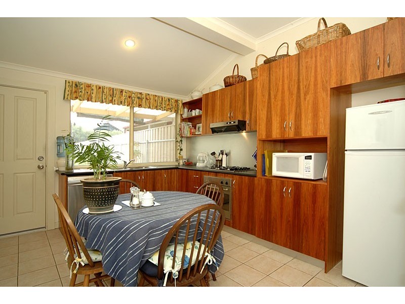 32 Grosvenor Street, Glandore SA 5037