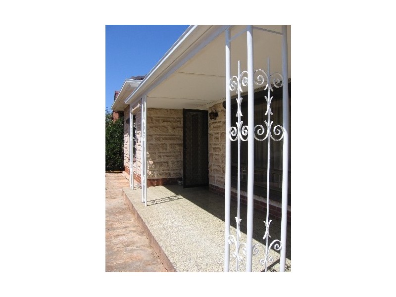 2 Cardiff Street, Cumberland Park SA 5041