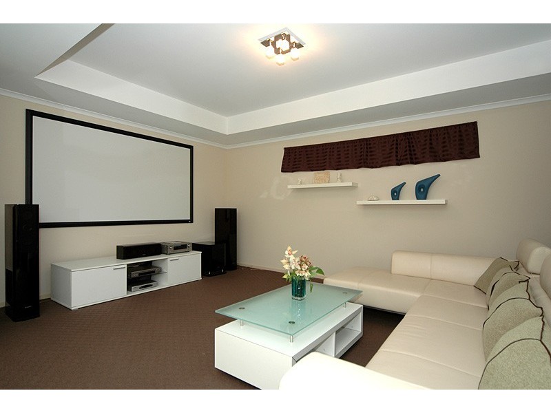 11 Rotorua Avenue, Park Holme SA 5043