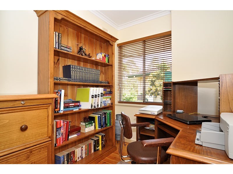 22 Warren Crescent, Panorama SA 5041