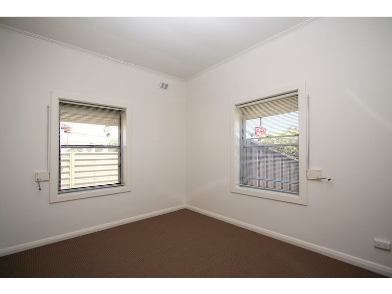 5 Beare Avenue, North Plympton SA 5037