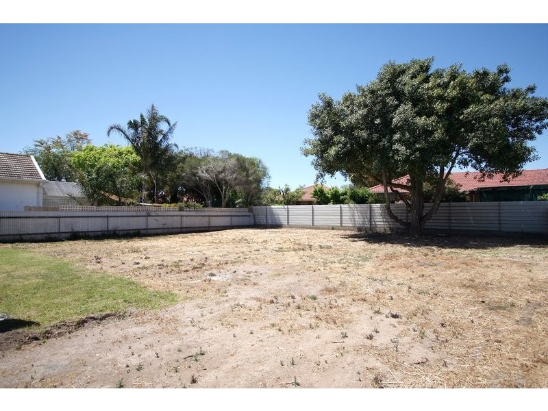 5 Beare Avenue, North Plympton SA 5037