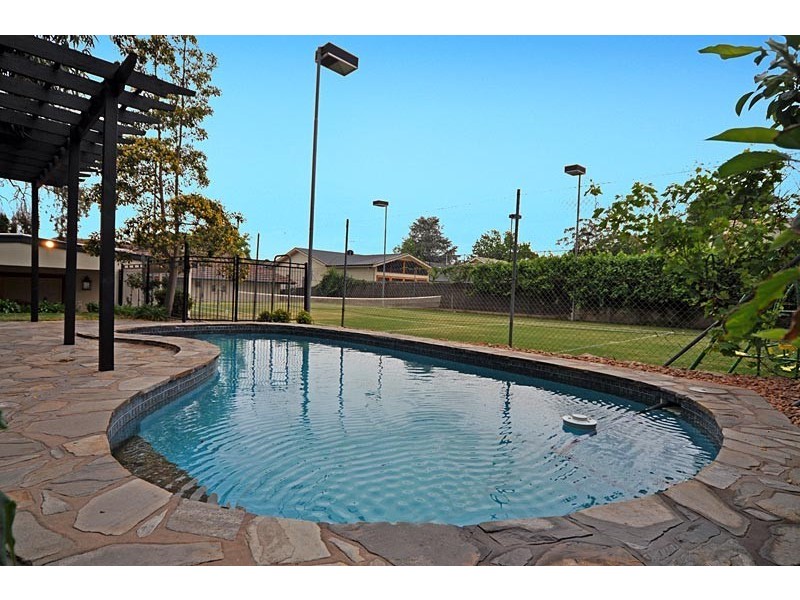 11 Montrose Ave, Netherby SA 5062