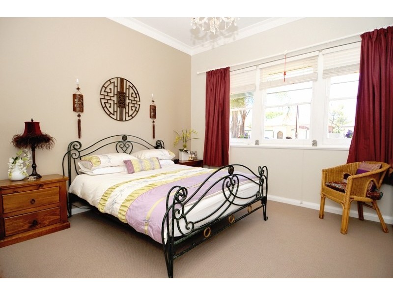 16 Queen Street, Pennington SA 5013
