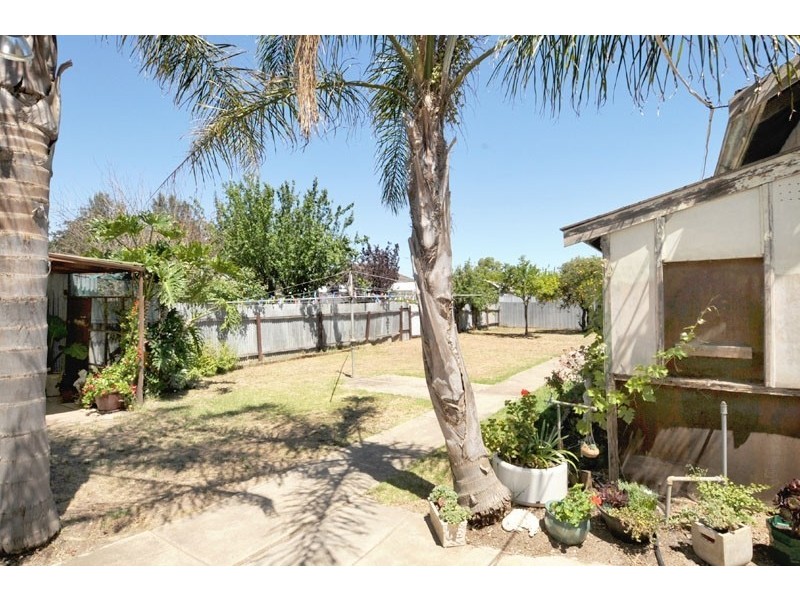 16 Queen Street, Pennington SA 5013