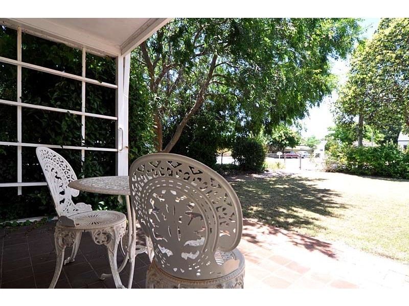 12 Neville Avenue, Clarence Gardens SA 5039