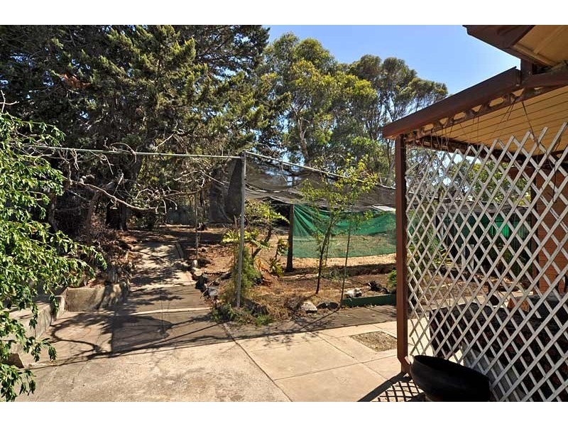 33 Moorong Road, O’sullivan Beach SA 5166