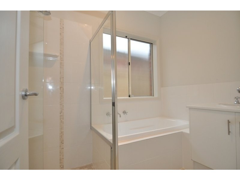 5 Riesling Ave, Glengowrie SA 5044