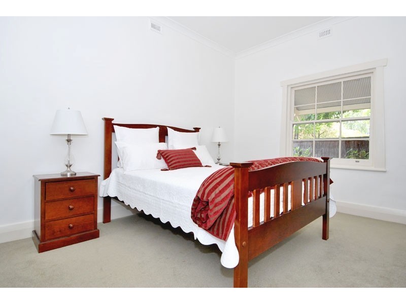 10 Sedgeford Road, Myrtle Bank SA 5064