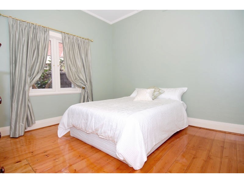 10 Sedgeford Road, Myrtle Bank SA 5064