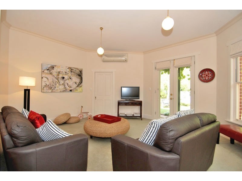 10 Sedgeford Road, Myrtle Bank SA 5064