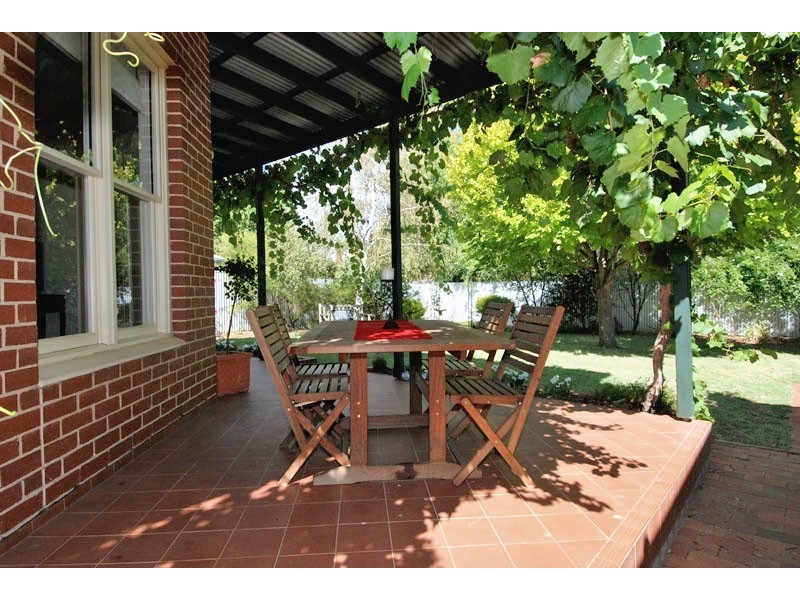 10 Sedgeford Road, Myrtle Bank SA 5064