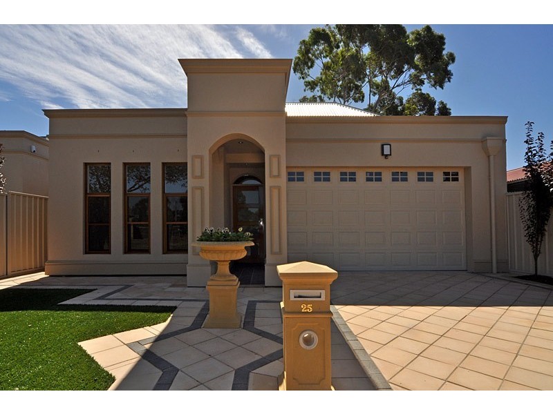 25 Hobart Road, Henley Beach South SA 5022