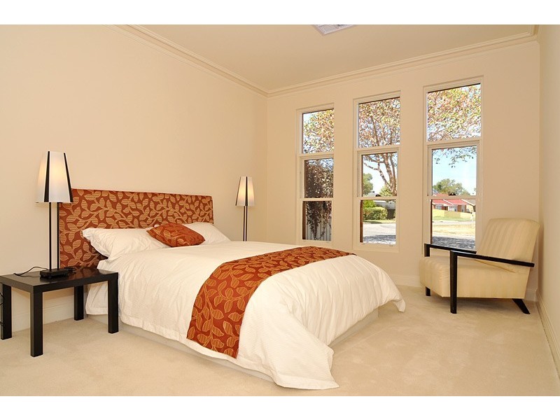 25 Hobart Road, Henley Beach South SA 5022
