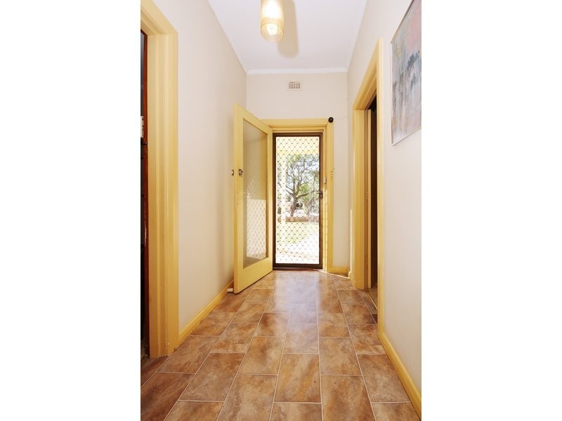 19 Kyeema Ave, Cumberland Park SA 5041