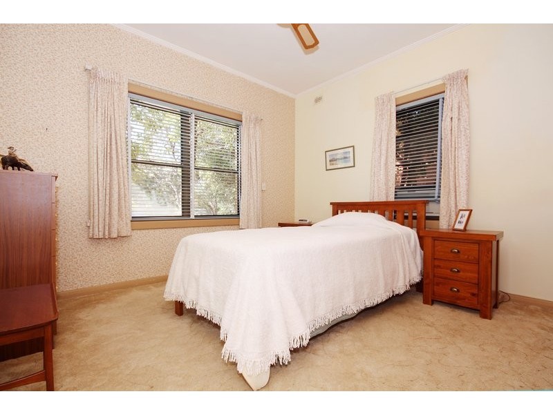 19 Kyeema Ave, Cumberland Park SA 5041