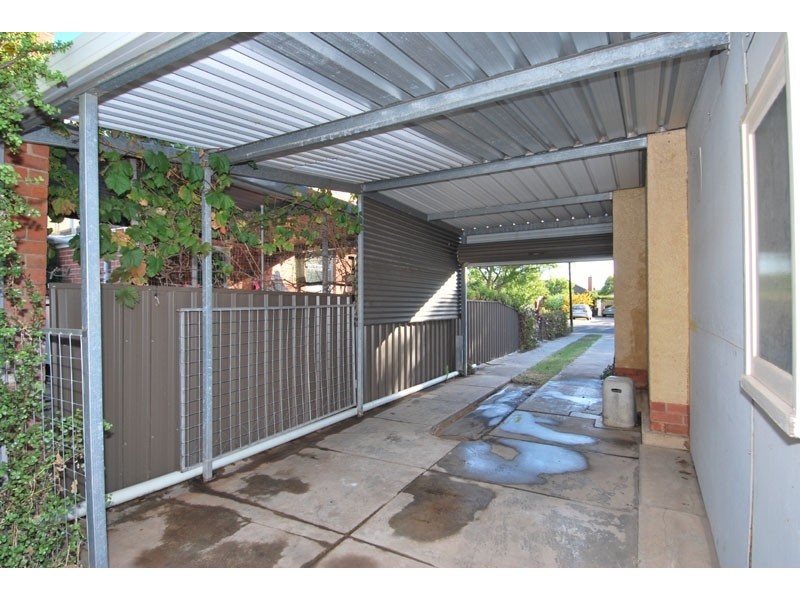 4 Perry Ave, Daw Park SA 5041