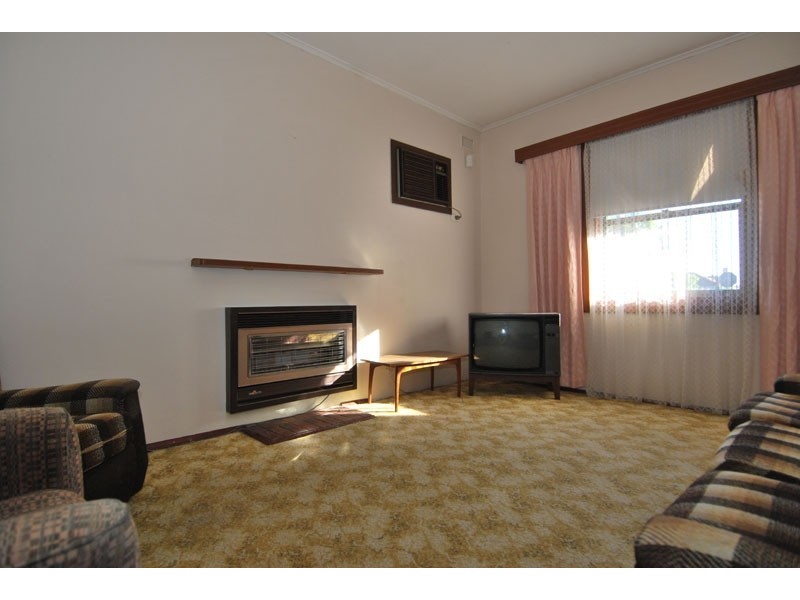4 Perry Ave, Daw Park SA 5041