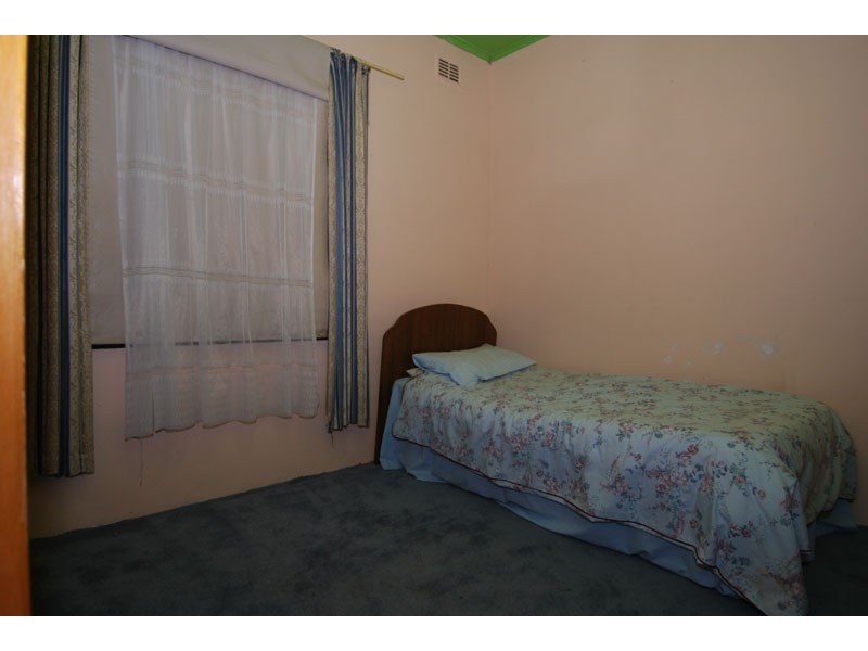 4 Perry Ave, Daw Park SA 5041