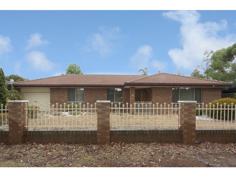 29 Nicholls Cres, Burton SA 5110