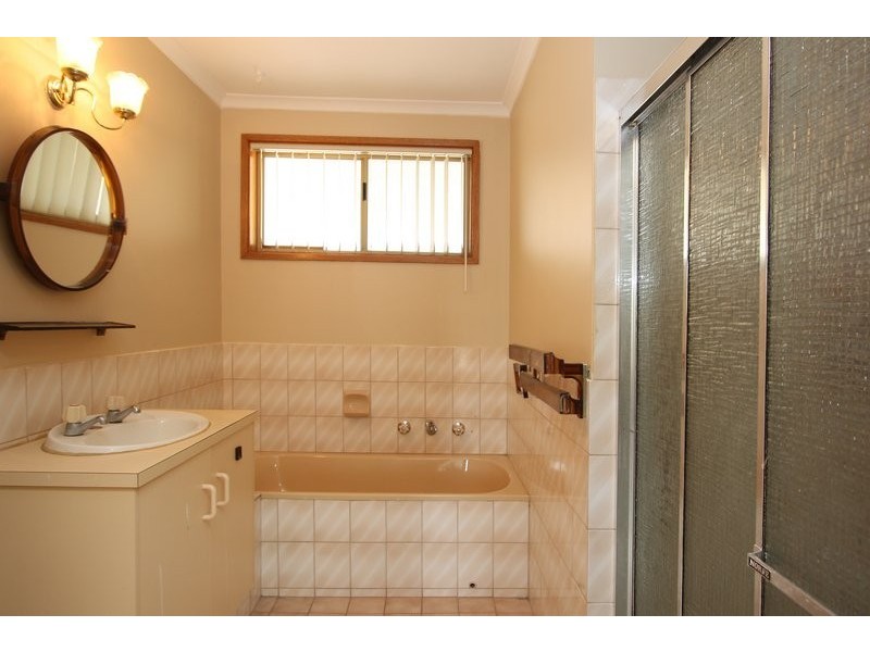 29 Nicholls Cres, Burton SA 5110