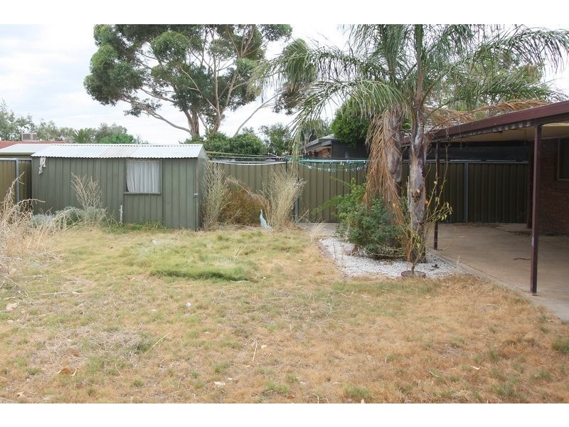 29 Nicholls Cres, Burton SA 5110