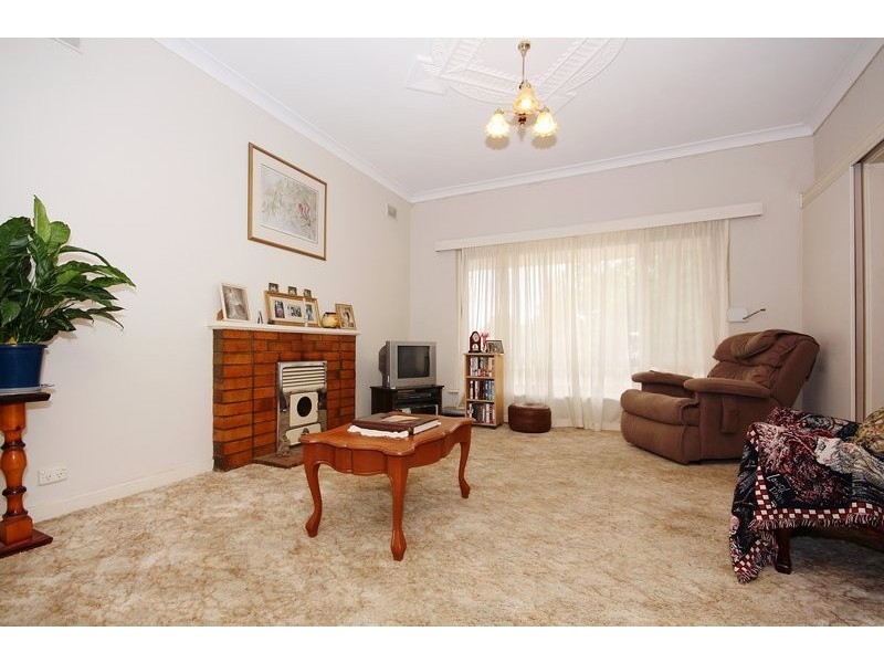 2 Cardiff Street, Cumberland Park SA 5041