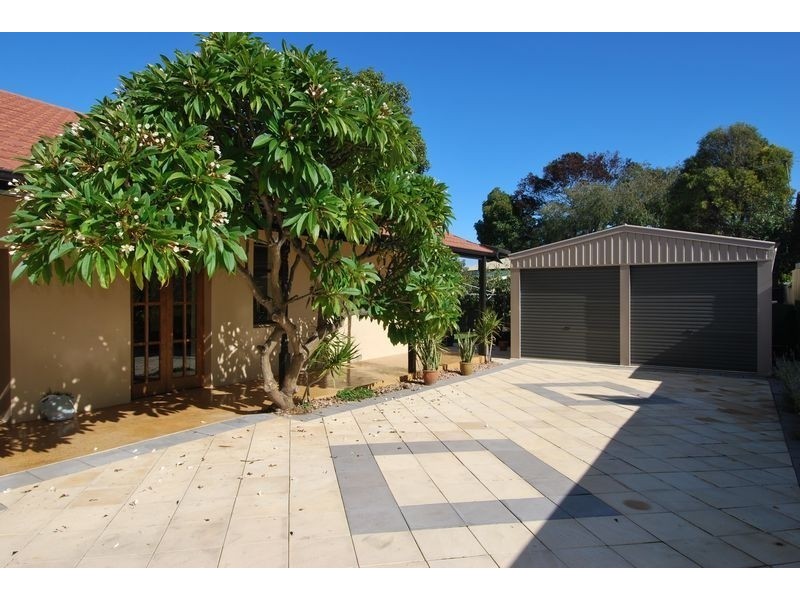 26 Crozier Avenue, Daw Park SA 5041