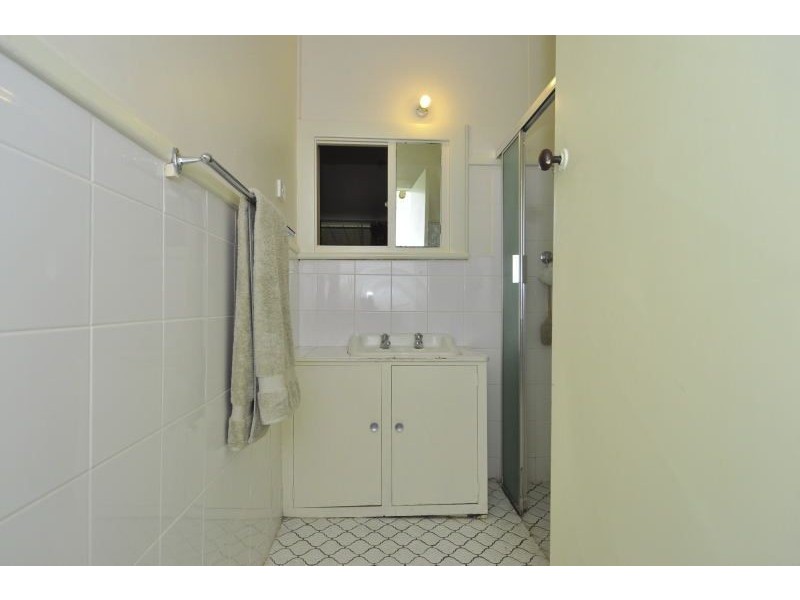 27 Walsh Avenue, St Marys SA 5042