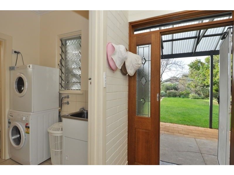 100 Kingston Avenue, Melrose Park SA 5039