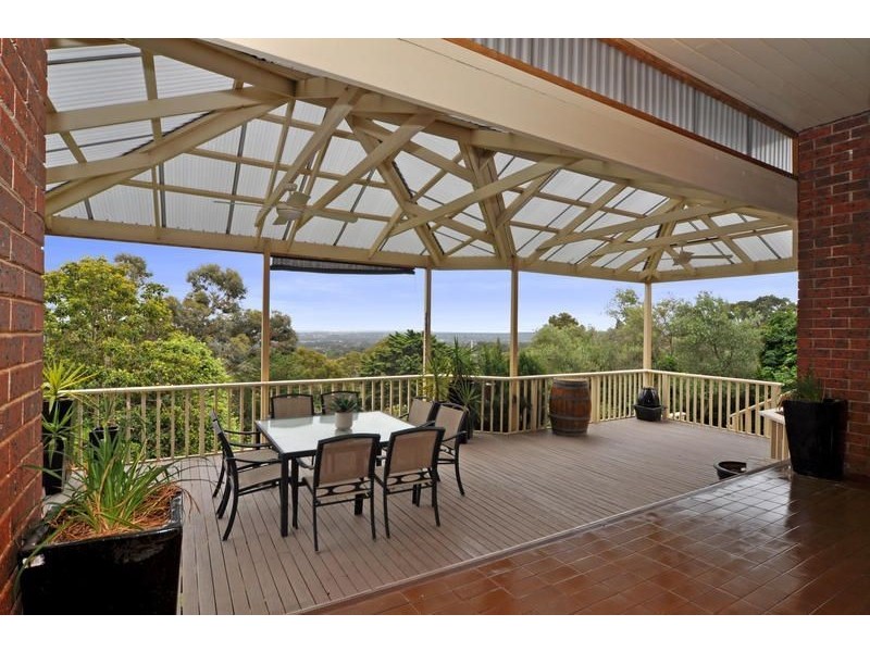 14 Woodhouse Crescent, Wattle Park SA 5066