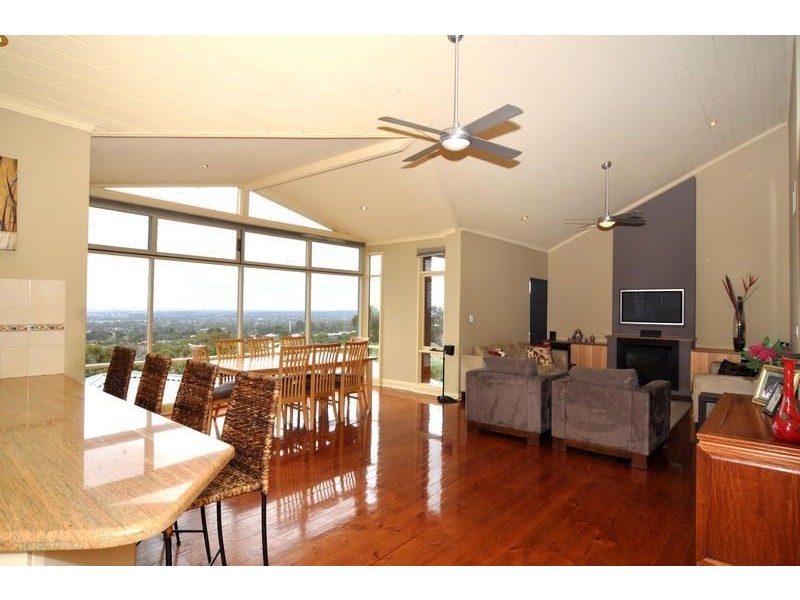 14 Woodhouse Crescent, Wattle Park SA 5066