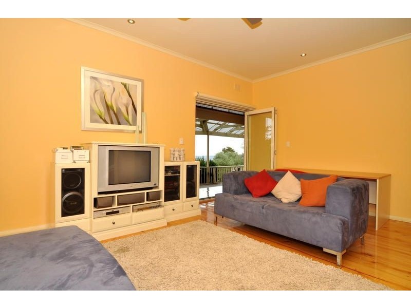 14 Woodhouse Crescent, Wattle Park SA 5066