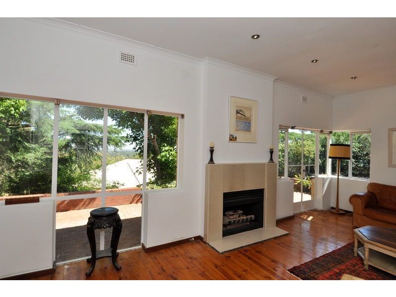 2 Seaview Road, Lynton SA 5062