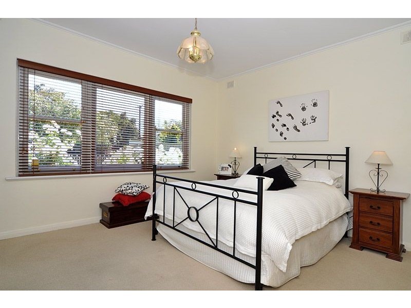 12 Wolseley Terrace, Ascot Park SA 5043