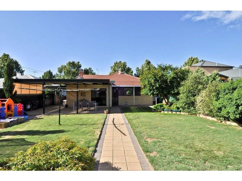 201 Cross Road, Cumberland Park SA 5041