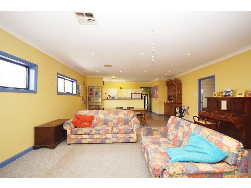 10 Birkinshaw Avenue, Tranmere SA 5073