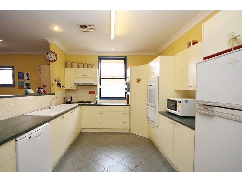 10 Birkinshaw Avenue, Tranmere SA 5073