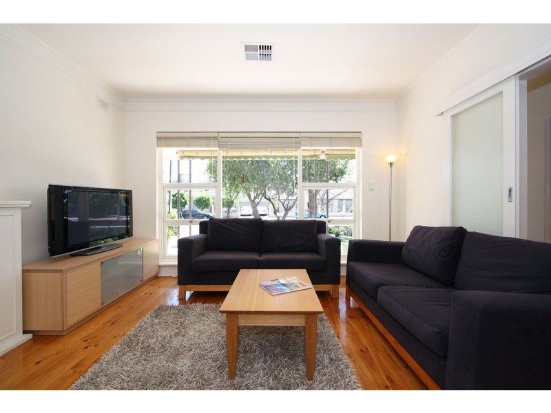 19 Price Avenue, Lower Mitcham SA 5062