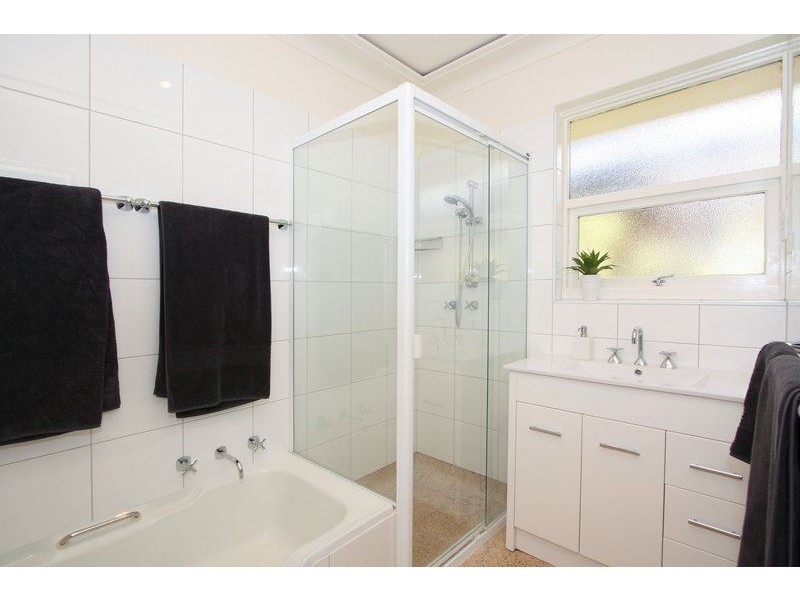 19 Price Avenue, Lower Mitcham SA 5062