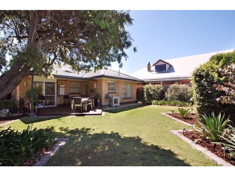 19 Price Avenue, Lower Mitcham SA 5062