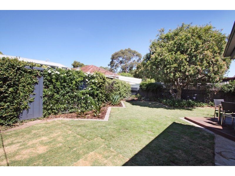 19 Price Avenue, Lower Mitcham SA 5062